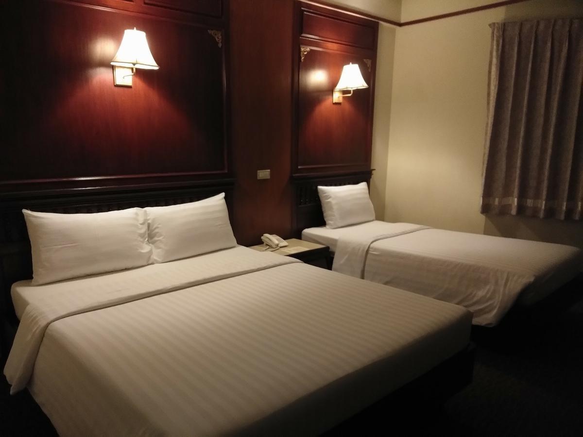 Mido Hotel Bangkok Exterior foto